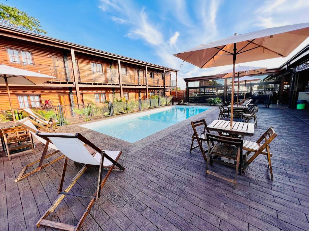 Alma Pura Hotel プエルト・イグアス エクステリア 写真